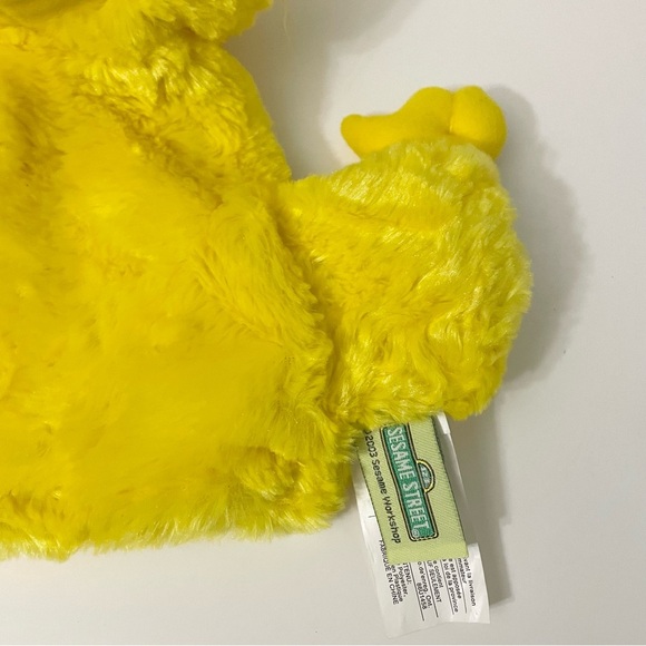 2003 Sesame Street Yellow Big Bird Hand Puppet Toy - Picture 5 of 13